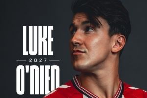 官方：桑德兰与英格兰中场奥尼恩续约至2027年