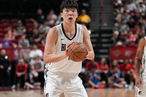 拓记：有杨瀚森的比赛预计每场1千万中国人观看 上赛季不足100万