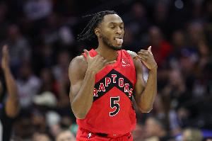 高效输出！奎克利13中10&三分7中5砍下25分6助攻